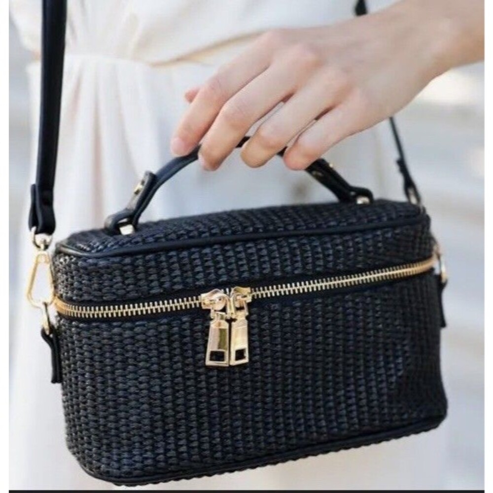 Shiraleah Black Woven Crossbody Bag Top Handle Mini Purse Gold Hardware - Picture 3 of 7